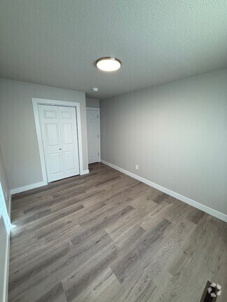 Building Photo - 338 25th Avenue Ct
