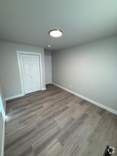 Building Photo - 338 25th Avenue Ct
