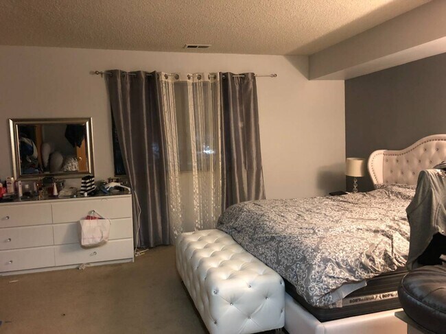 Bedroom - 1508 Edison Glen Ter