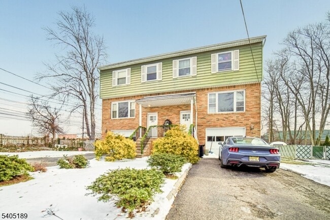 Foto del edificio - 30 Sanford Ave