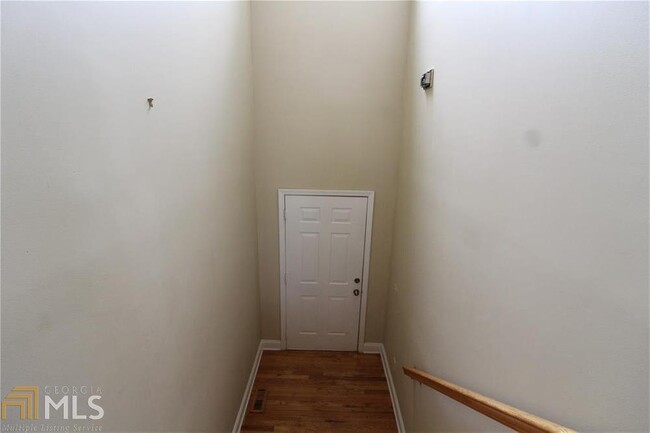 Building Photo - 3545 Deep Cove Dr