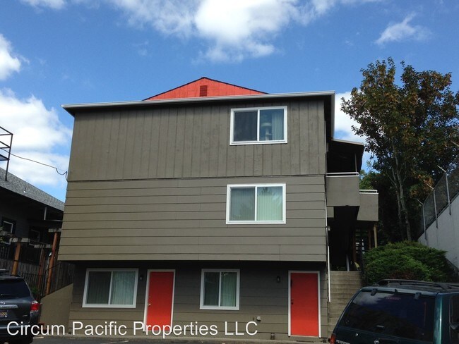 Building Photo - 2819 NE Glisan St