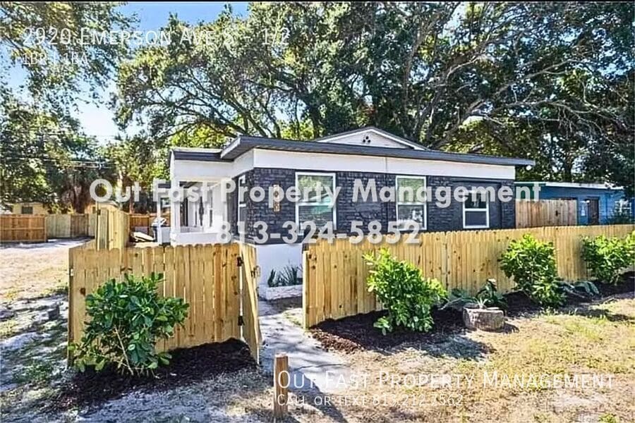 Photo - 2920 Emerson Ave S-1/2