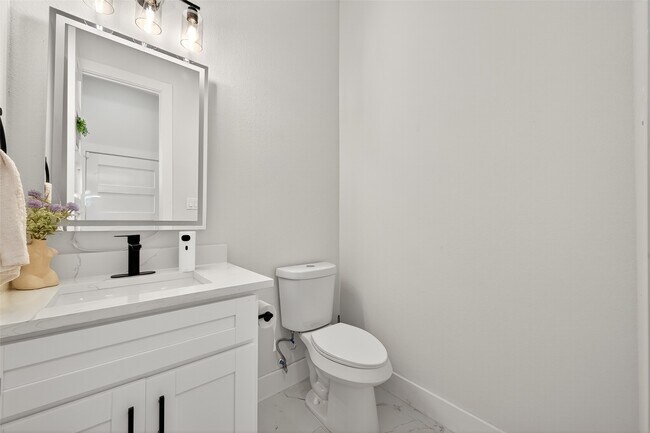 Foto del edificio - 7994 Kenton St