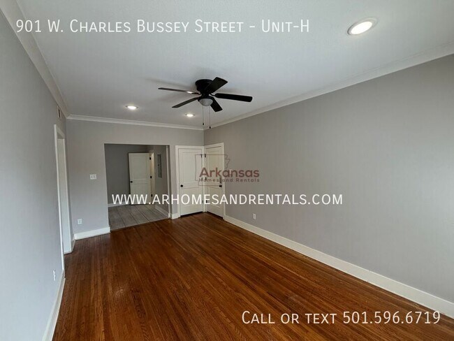 Foto del edificio - 901 W Charles Bussey Ave