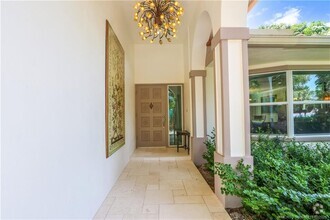 Building Photo - 24 Emarita Way
