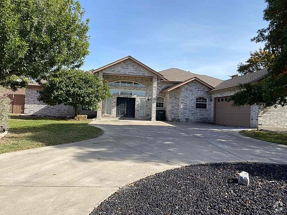 Building Photo - 122 White Feather Trail