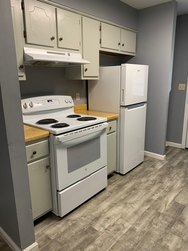 Building Photo - 103 Hines Blvd