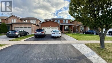 Building Photo - 4436 Grassland Crescent