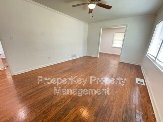 Foto del edificio - 340 Adelle St SE