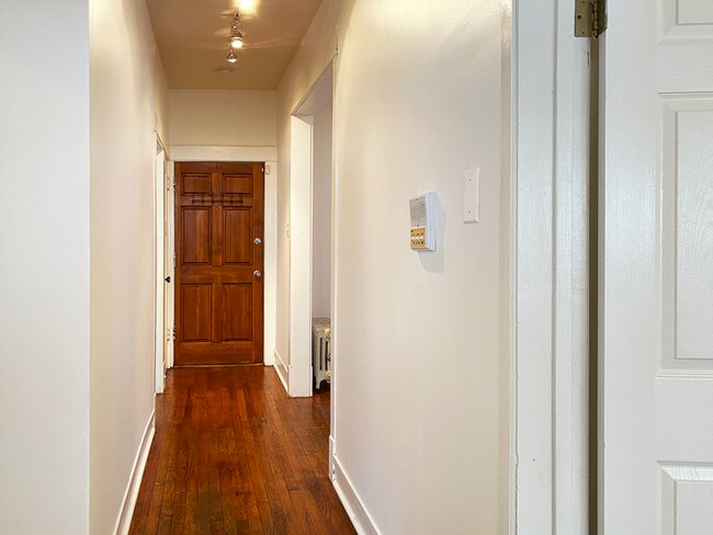 Foto del edificio - 7715 N Ashland Ave