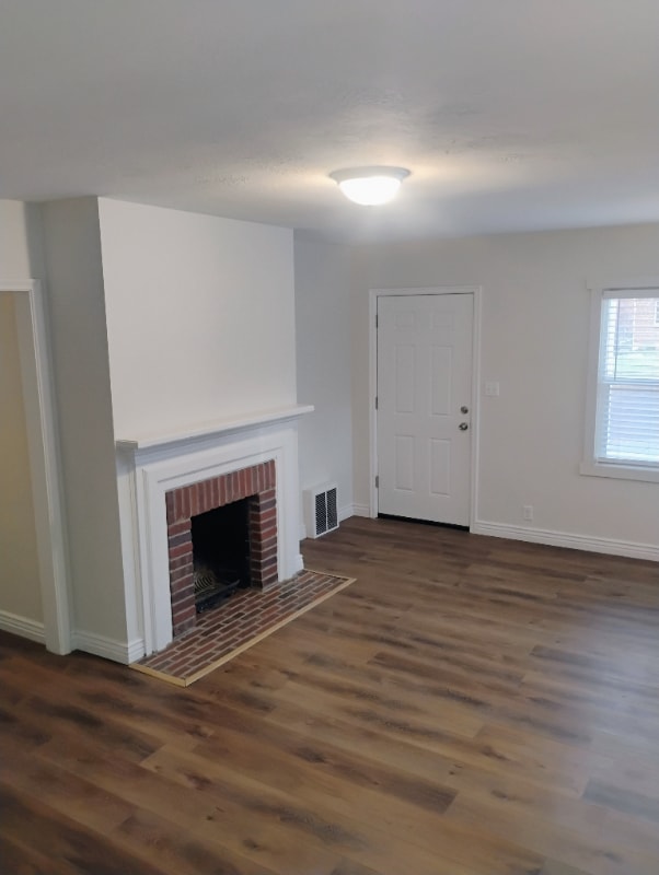 Photo - 380 E 100 N Townhome