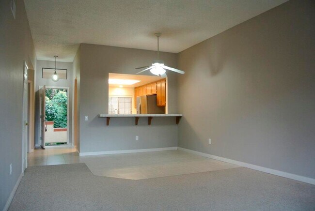 Building Photo - 3Bed/2Bath Condo In Calavera Hills~ Fairfield