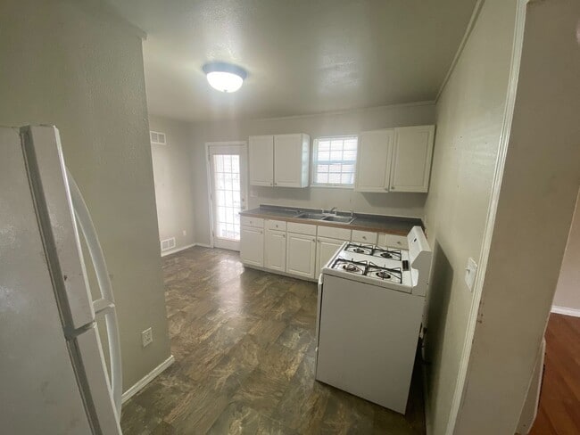 Foto del edificio - 326 N Philadelphia Ave