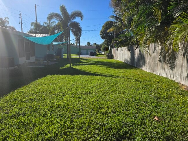 Foto del edificio - 2645 Old Donald Ross Rd