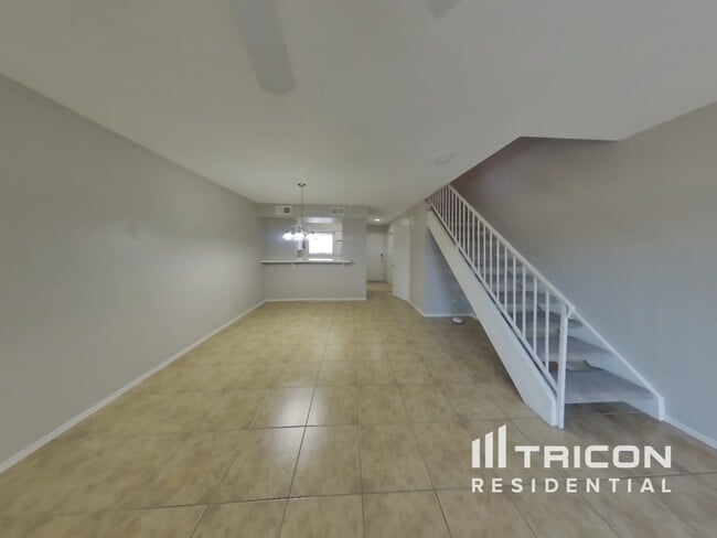 Foto del edificio - 715 S Ext Rd