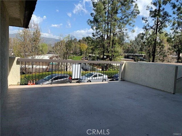 Building Photo - 307 Beechwood Ln