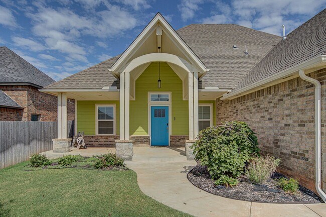 Foto del edificio - Beautiful Custom 3BD/1.5BTH Home In Moore ...