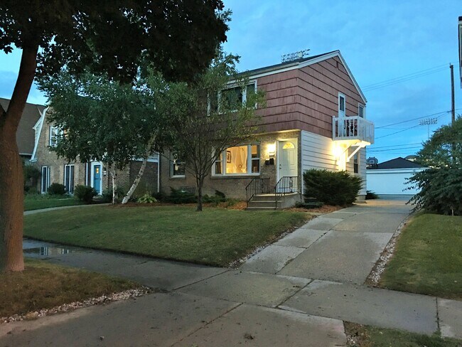Building Photo - 3858 N Morris Blvd