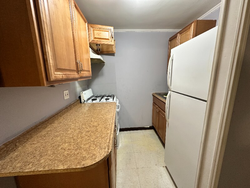 Primary Photo - 900 Neill Ave