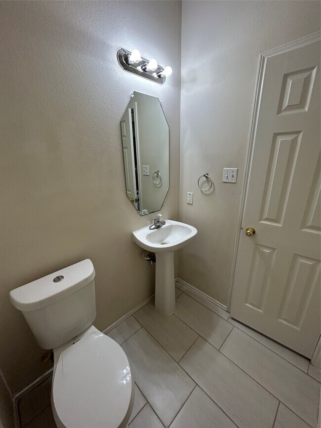 Foto del edificio - 707 Kiley Dr