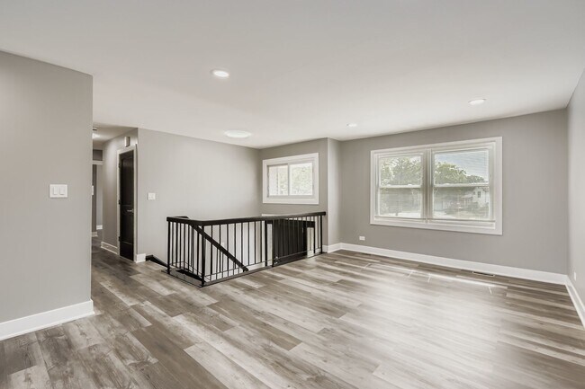 Foto del edificio - 5611 Allemong Dr