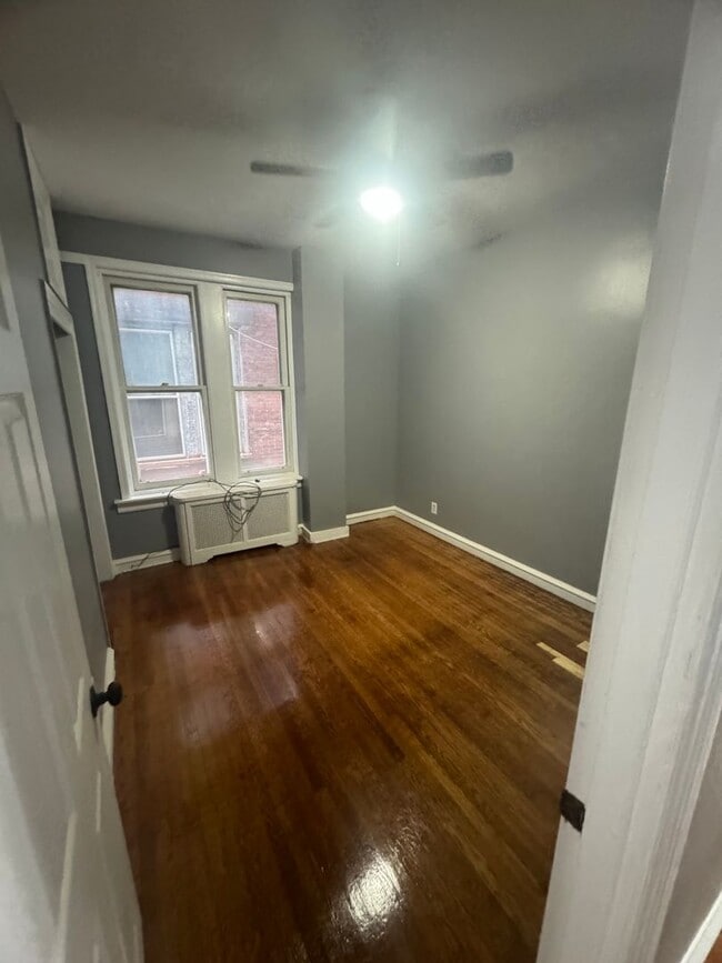 Building Photo - 1246 S 53rd St