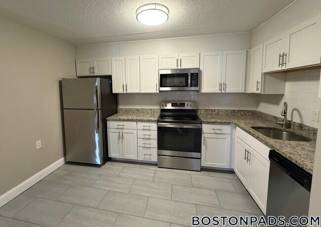 Foto del edificio - 757 Highland Ave