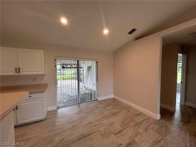 Building Photo - 1037 NW 34th Ave