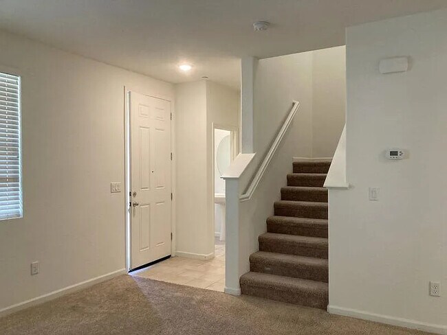 Building Photo - 3951 Samuelson Way