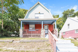 Building Photo - 3010 E 27th St