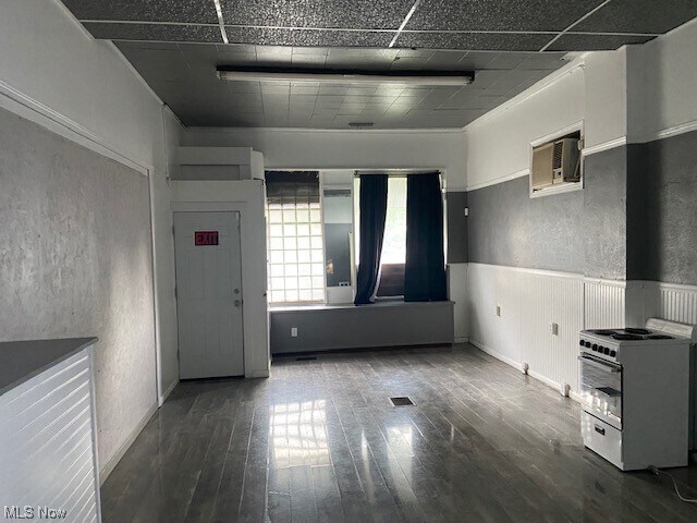 Foto del edificio - 455 E 200th St