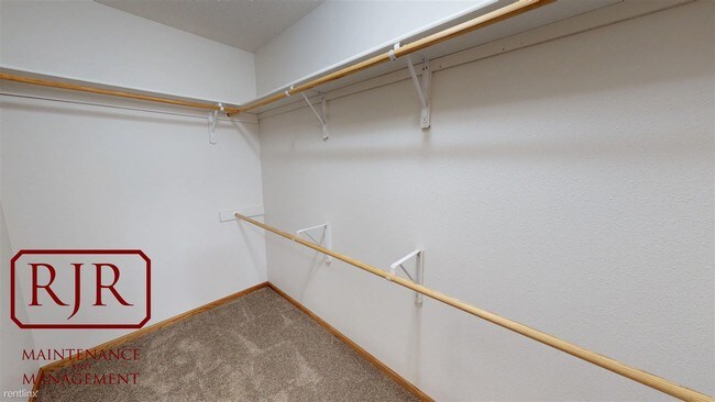 Foto del edificio - 3011 Marina Rd SE