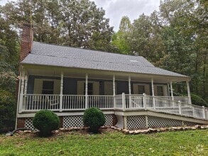 Building Photo - 2900 Deercreek Trail
