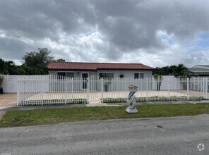 Building Photo - 11450 SW 196th St
