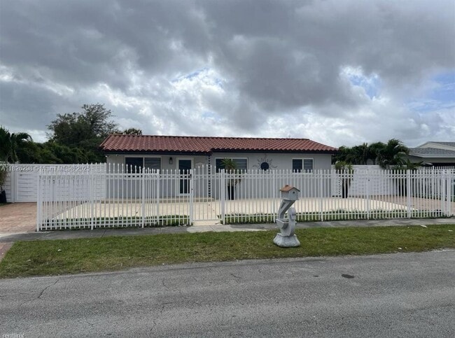 Photo - 11450 SW 196th St House