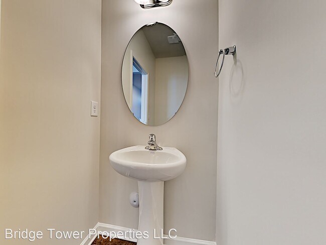 Building Photo - 4 br, 2.5 bath House - 6303 Mosley Glen Drive