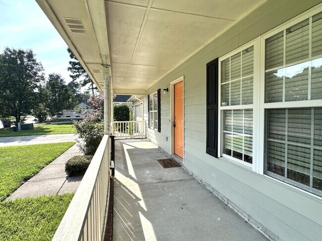 Foto del edificio - 124 Bayou Ct