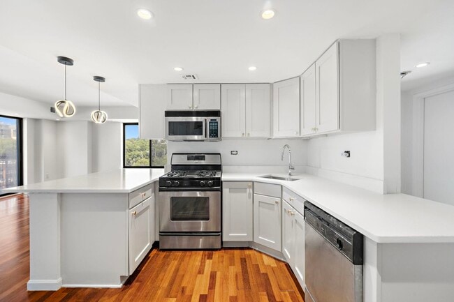Building Photo - 759 2nd St