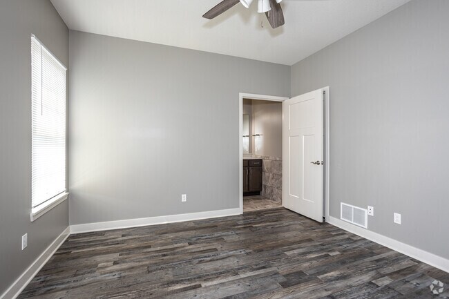 2HAB, 2BA - Jefferson West