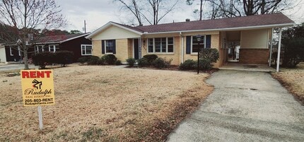 Building Photo - 209 Knoll Crest Dr