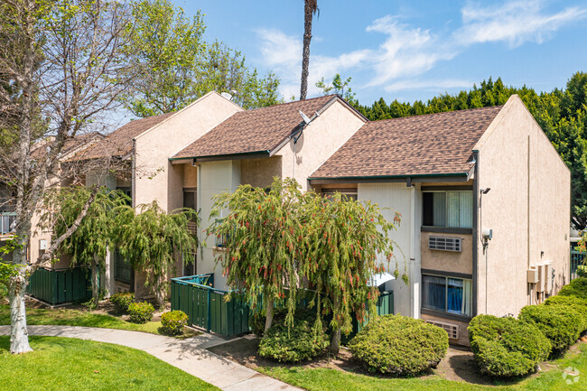 1724 E Century Blvd - Watts Arms II Apartments