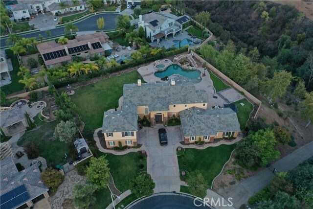Foto del edificio - 1583 Twin Oaks Cir