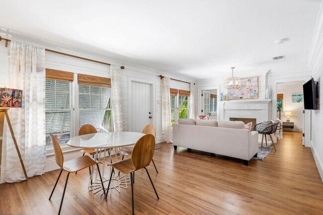 Foto del edificio - 918 NE 5th St