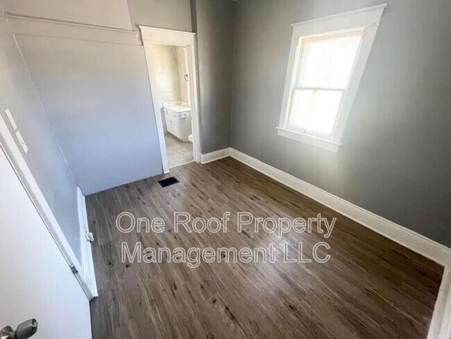 Foto del edificio - 447 N Lawndale Ave
