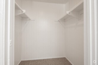 1BR, 1BA - 710SF - Closet - Newport Village Apartments