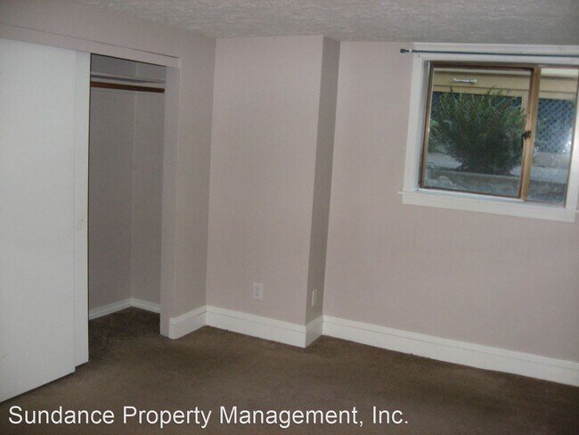 Building Photo - 2 br, 1 bath House - 2253 NW Irving St.