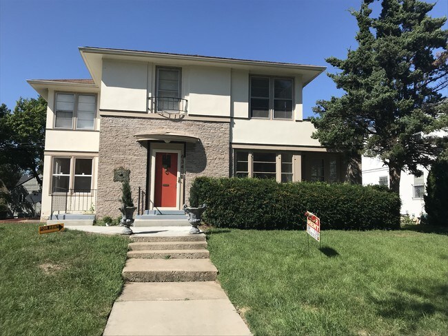 Building Photo - 634 E Meyer Blvd