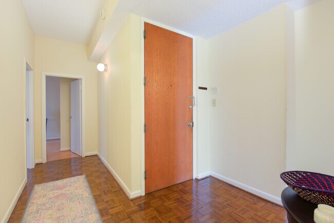 Foto del edificio - 2123 California St NW
