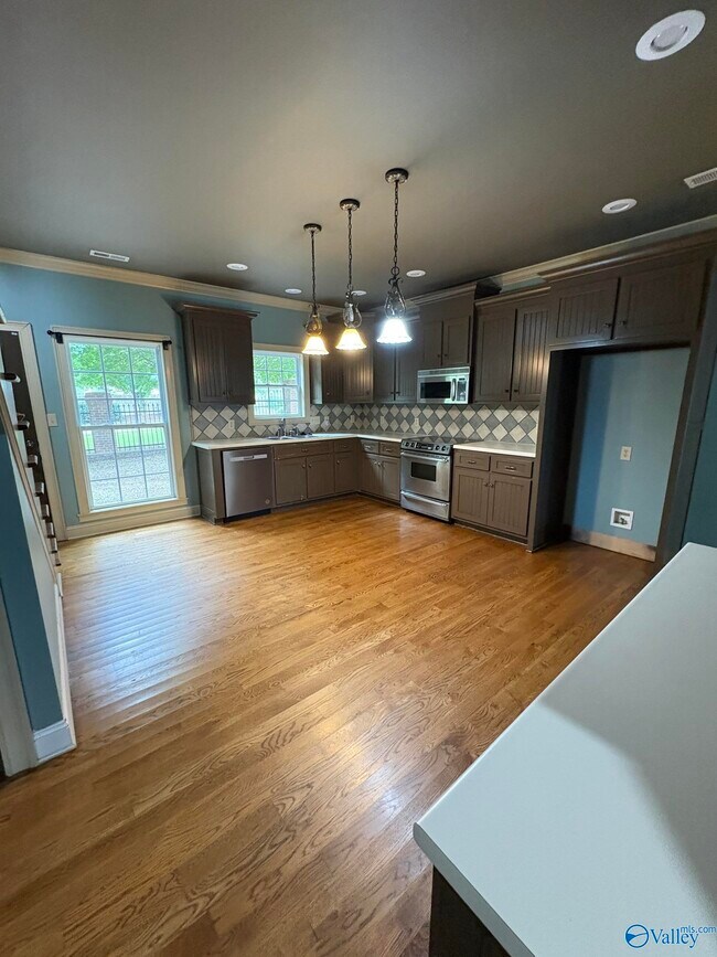 Building Photo - 304 Wickerberry Way